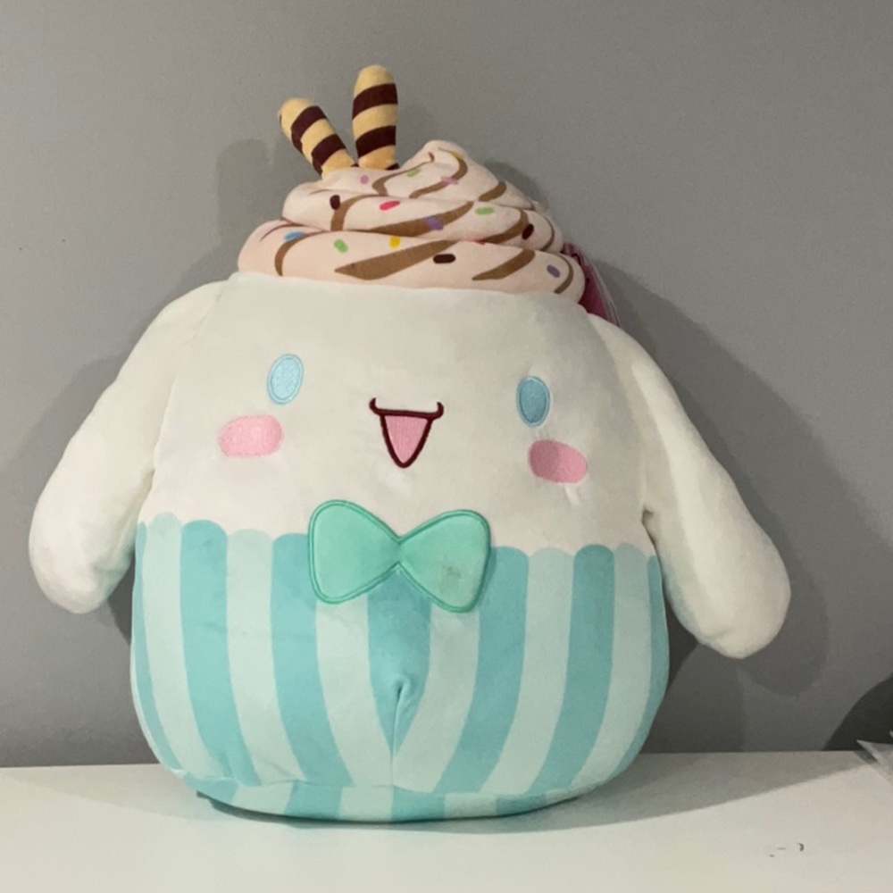 Cinnamoroll 12” Squishmallow